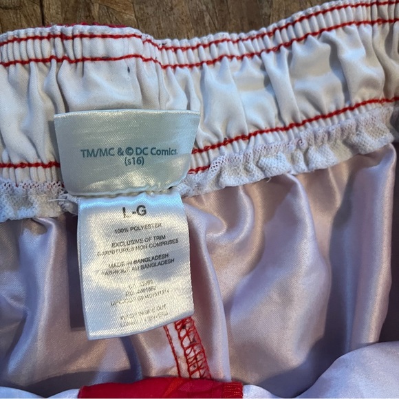 Mens DC Flash swim trunks - Picture 3 of 3